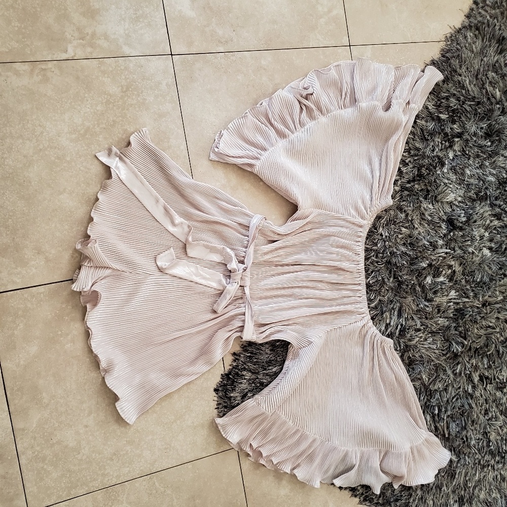 L'ATISTE Romper size Large